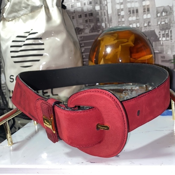 Authentic Ferragamo Belt - Picture 7 of 8